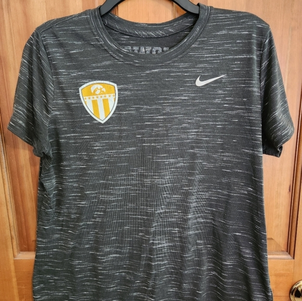 Nike Iowa Hawkeye tshirt grey/yellow